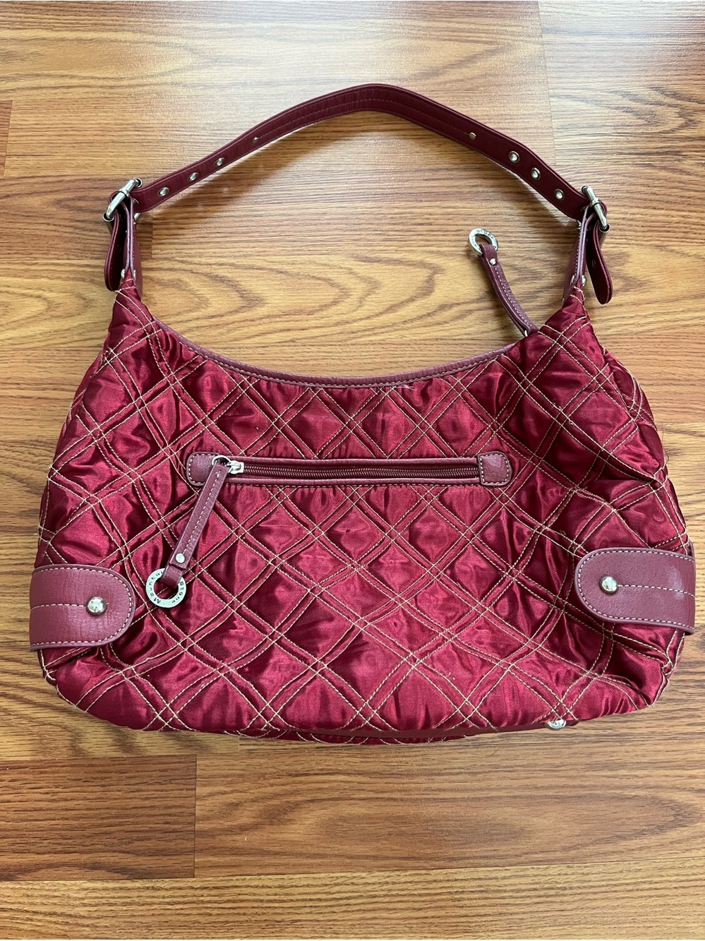 Stone Mountain Accessories Quilted Shoulder Bag in Burgundy